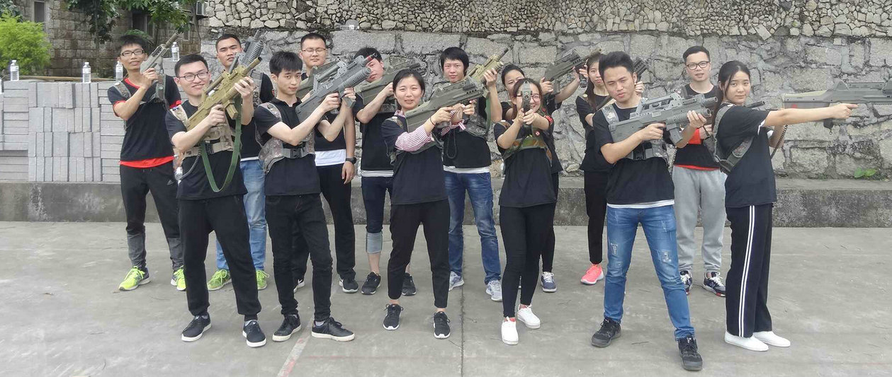 龙谷山庄户外拓展